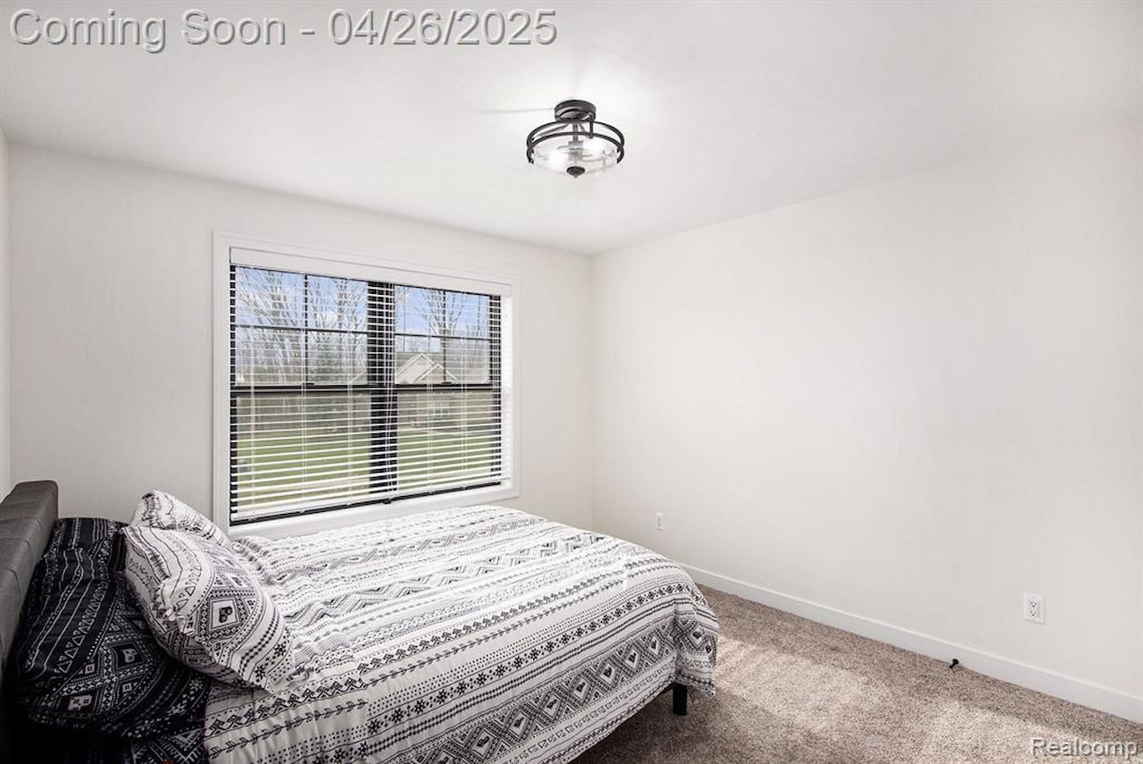 8315 Pleasant Ct in Goodrich Vlg, MI Photo 13