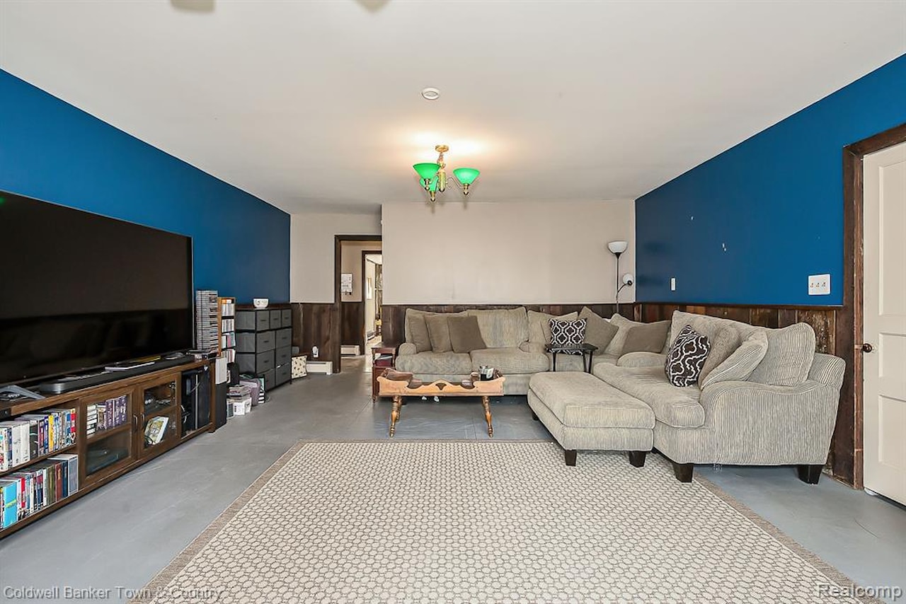 5185 Lobdell Rd in Tyrone Twp, MI Photo 16