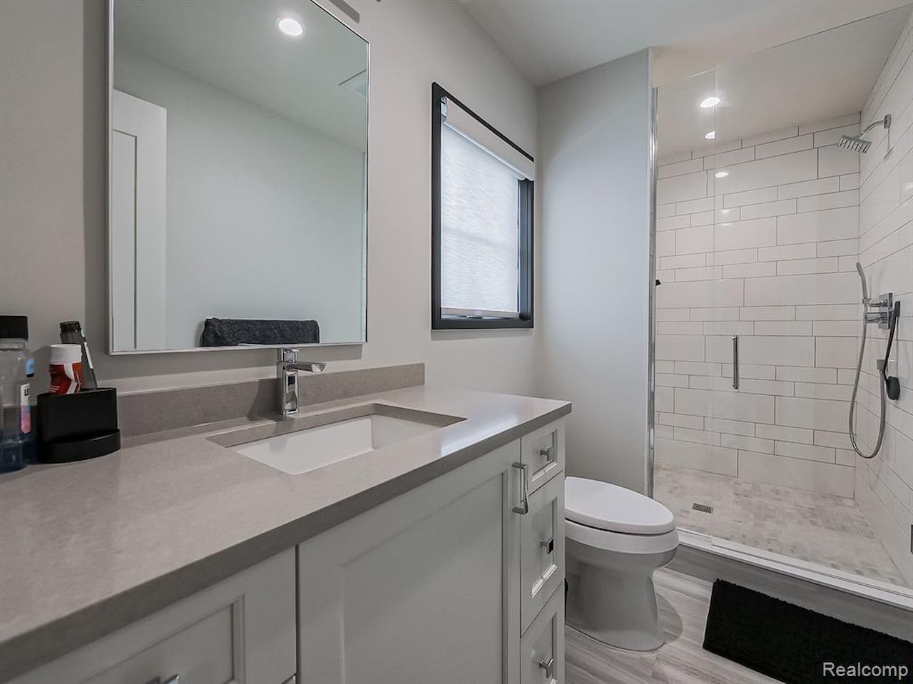1563 Lakeside Dr in Birmingham, MI Photo 27