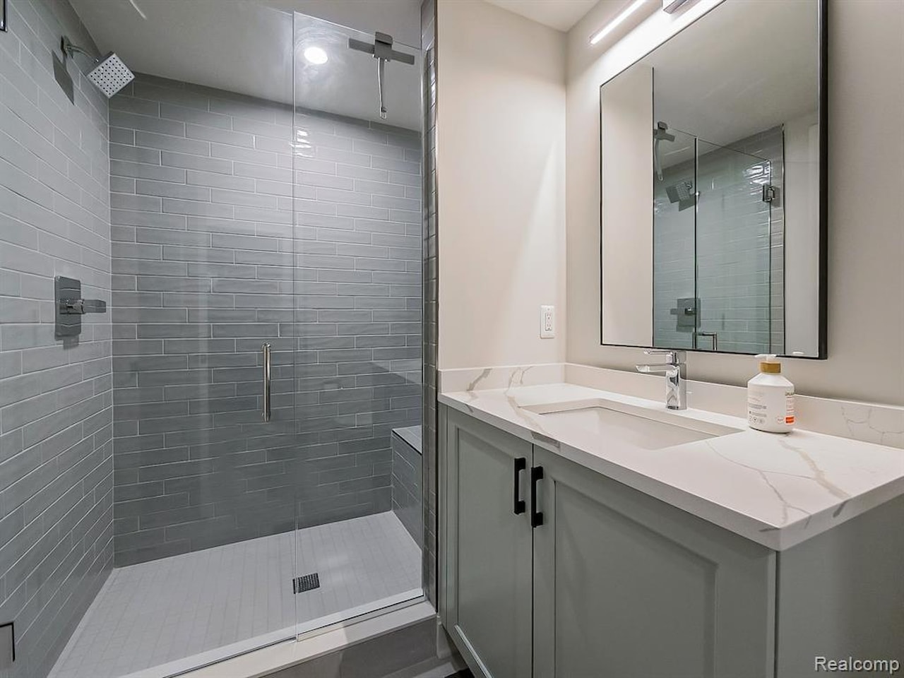 1563 Lakeside Dr in Birmingham, MI Photo 47