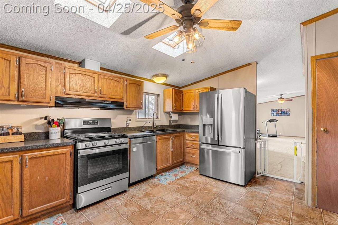 6545 Hiller Ave in Hamburg Twp, MI Photo 8