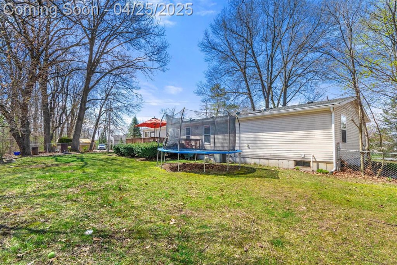 6545 Hiller Ave in Hamburg Twp, MI Photo 32