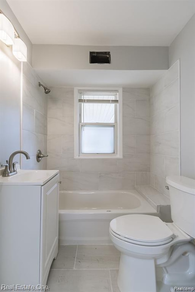 3420 Fairmont Rd in Royal Oak, MI Photo 8