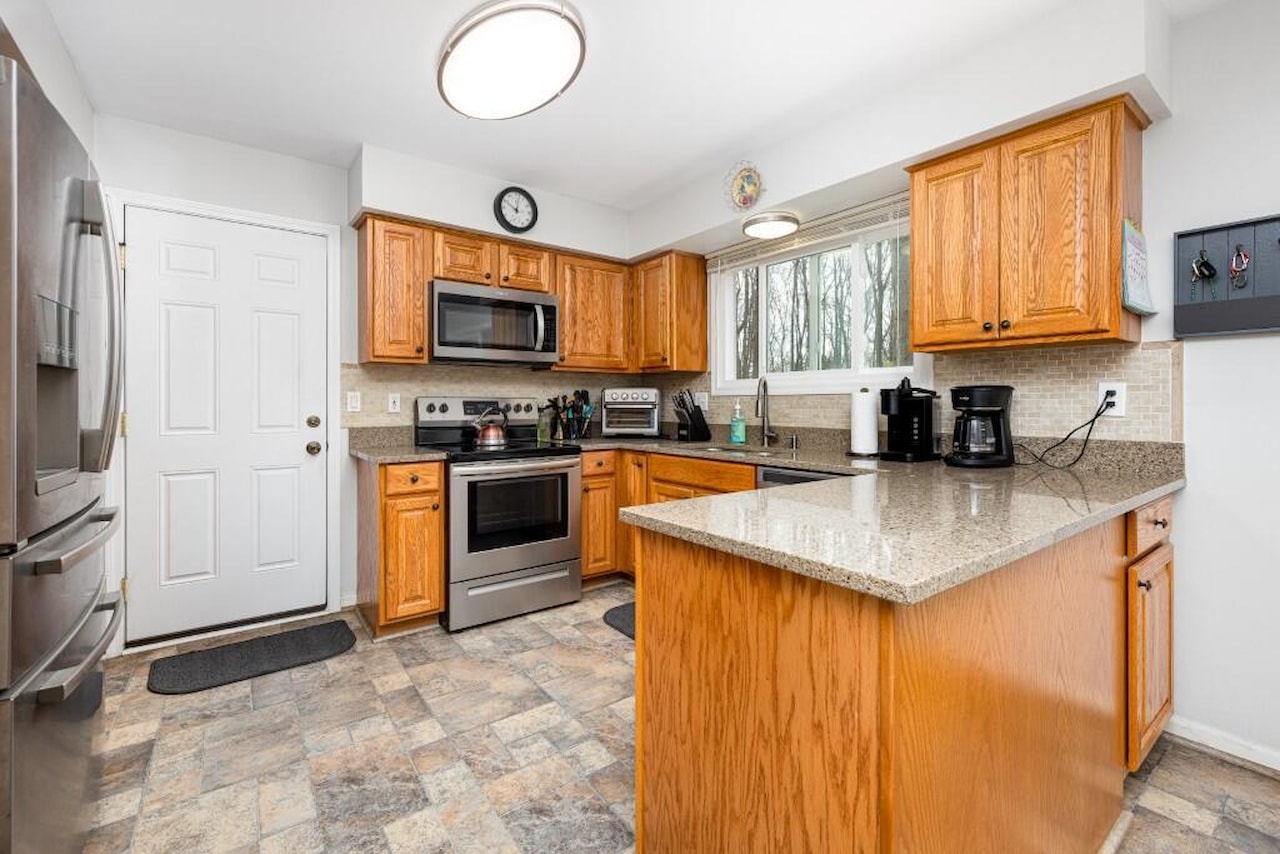 2932 Wilson Ave in Hamburg Twp, MI Photo 7