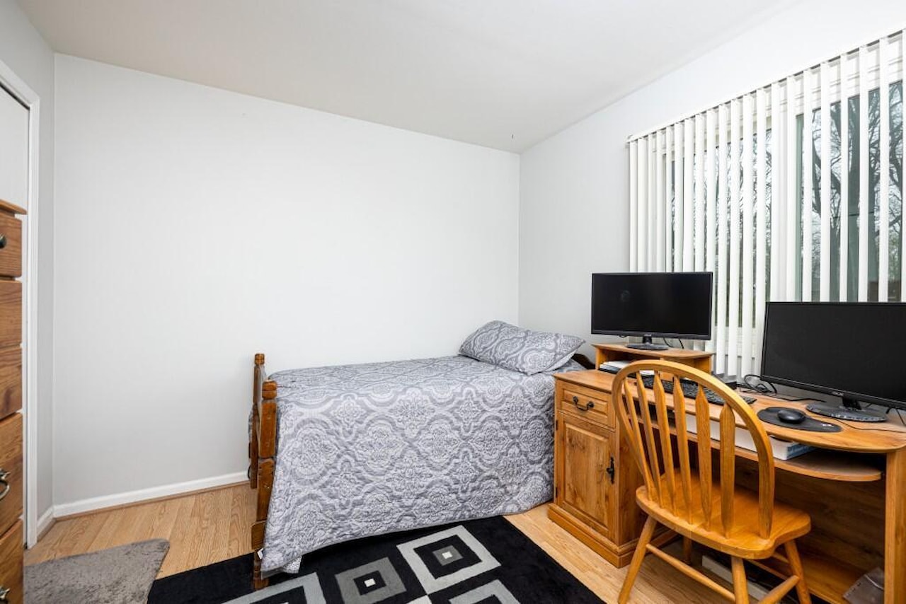 2932 Wilson Ave in Hamburg Twp, MI Photo 16
