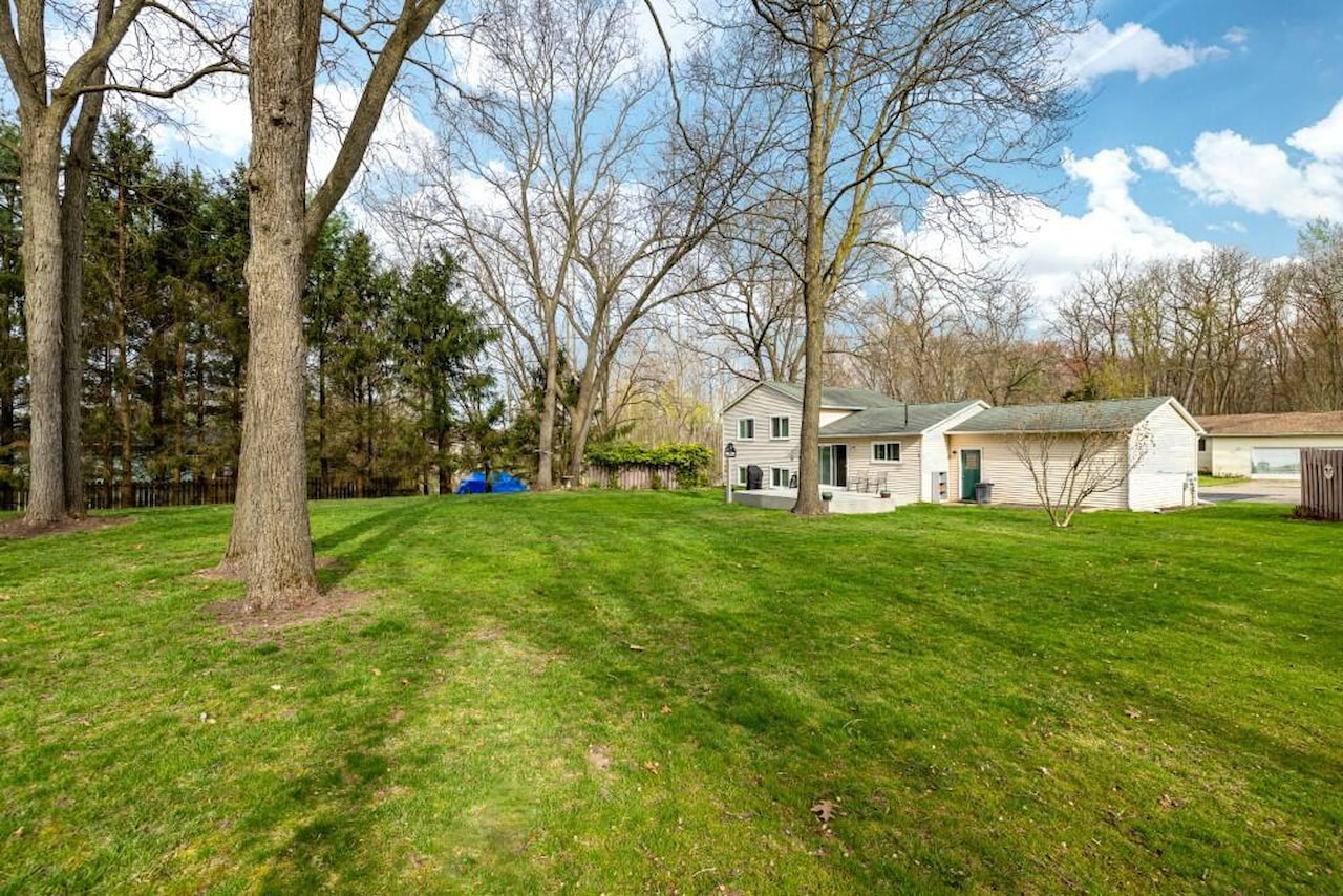2932 Wilson Ave in Hamburg Twp, MI Photo 34