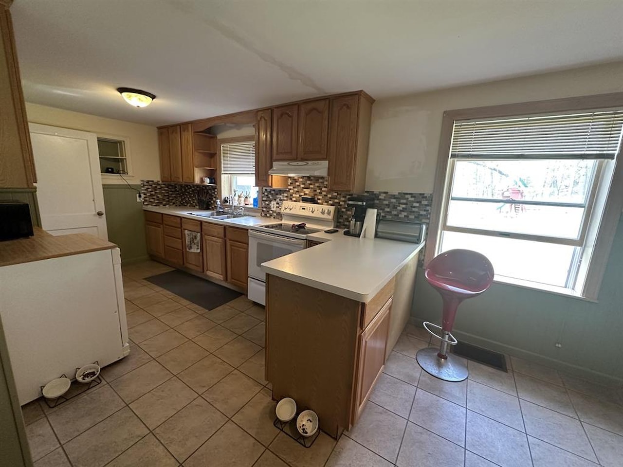 610 S Macomb St in Manchester Vlg, MI Photo 6