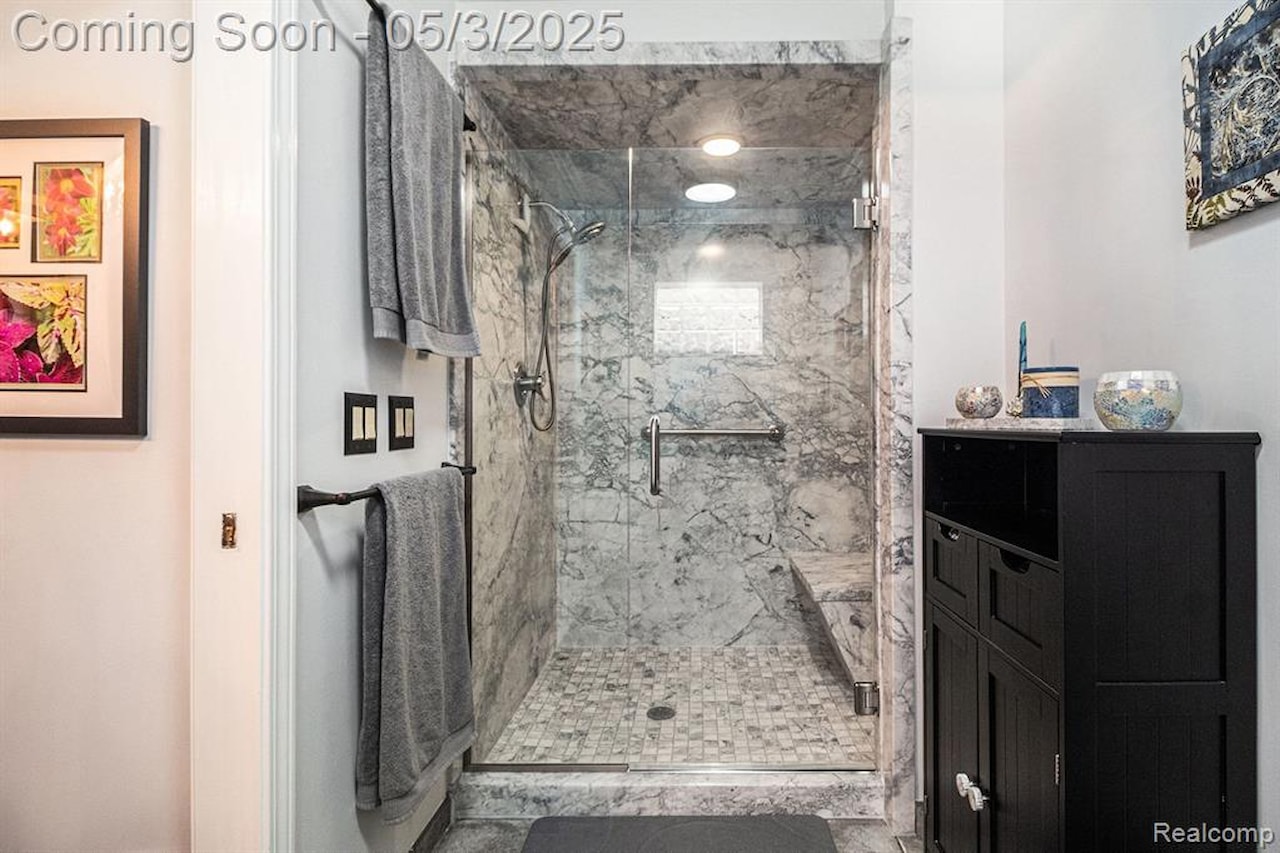 404 Walnut Dr #34 in South Lyon, MI Photo 16