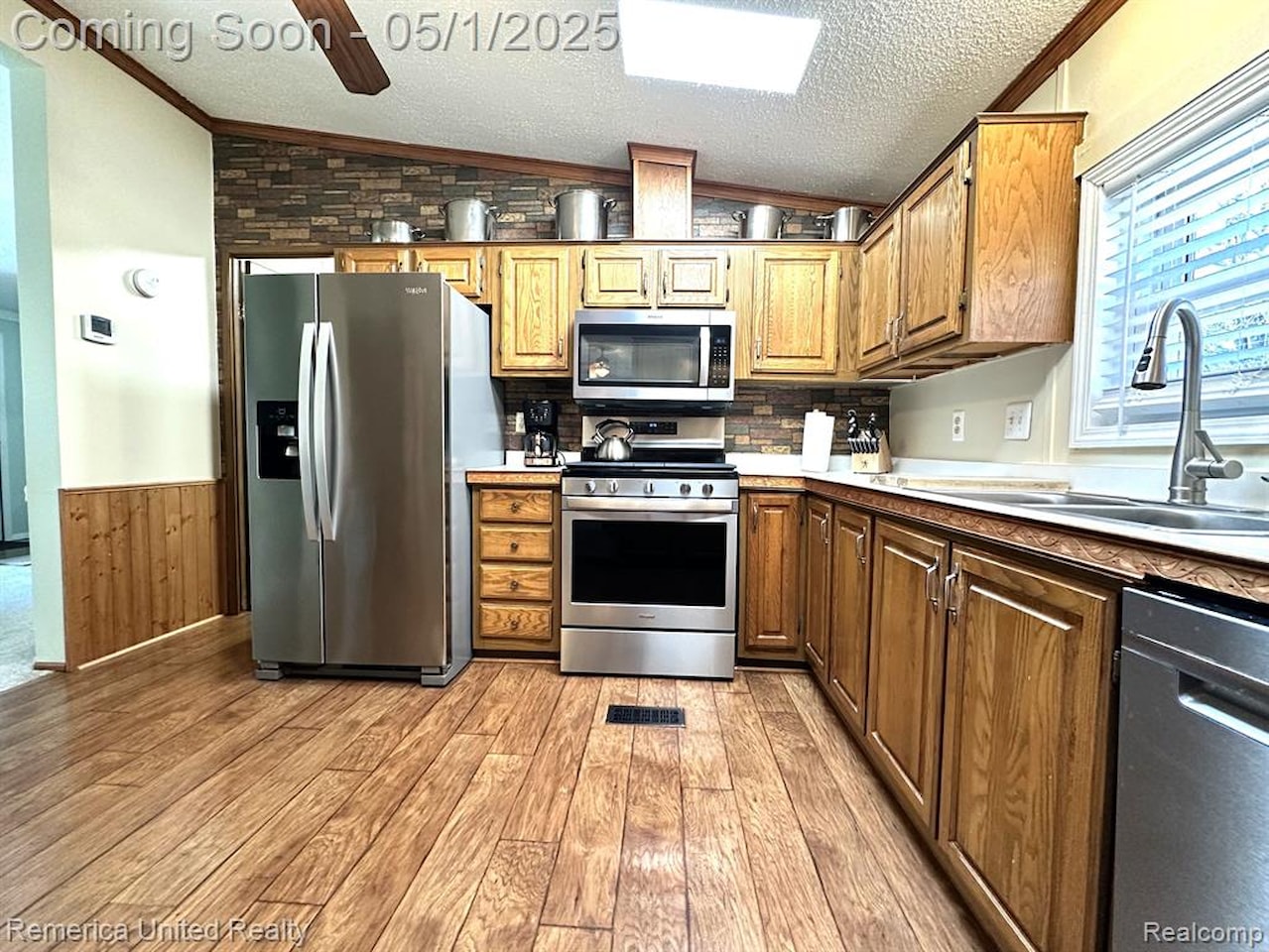 6565 W Coon Lake Rd in Iosco Twp, MI Photo 14