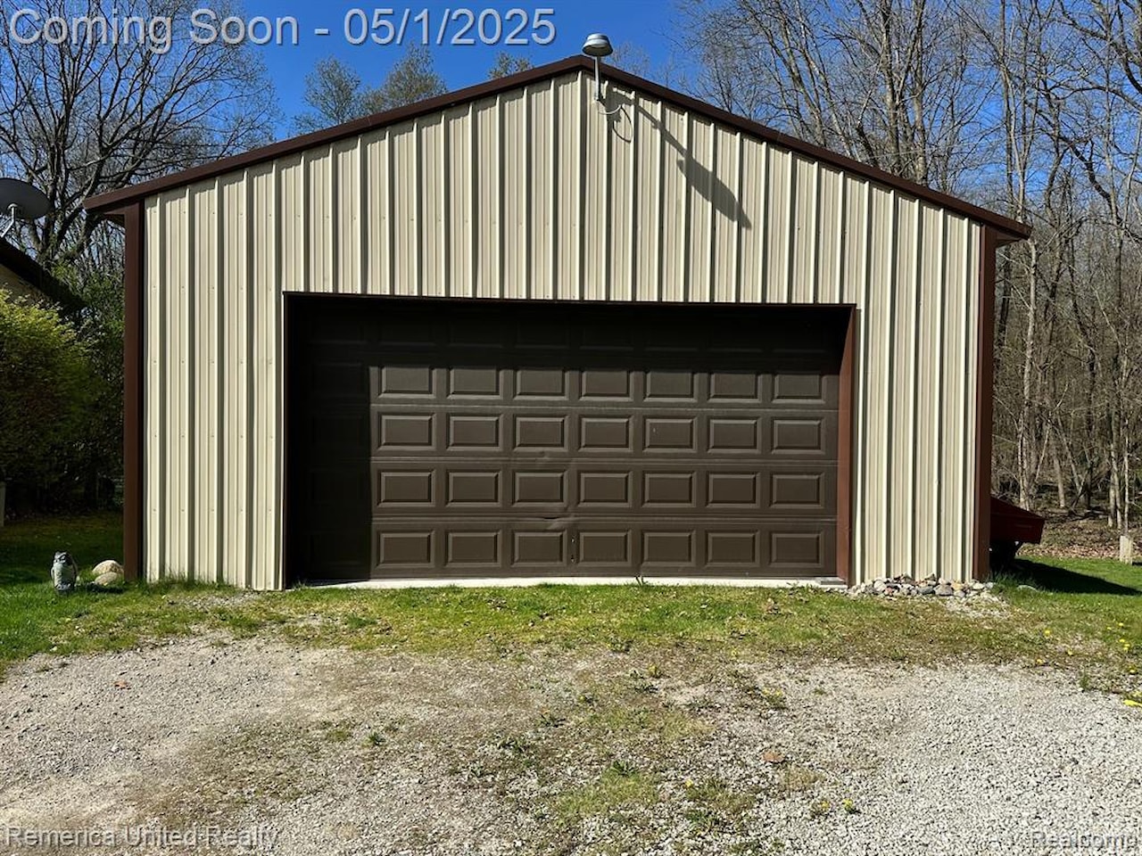 6565 W Coon Lake Rd in Iosco Twp, MI Photo 11