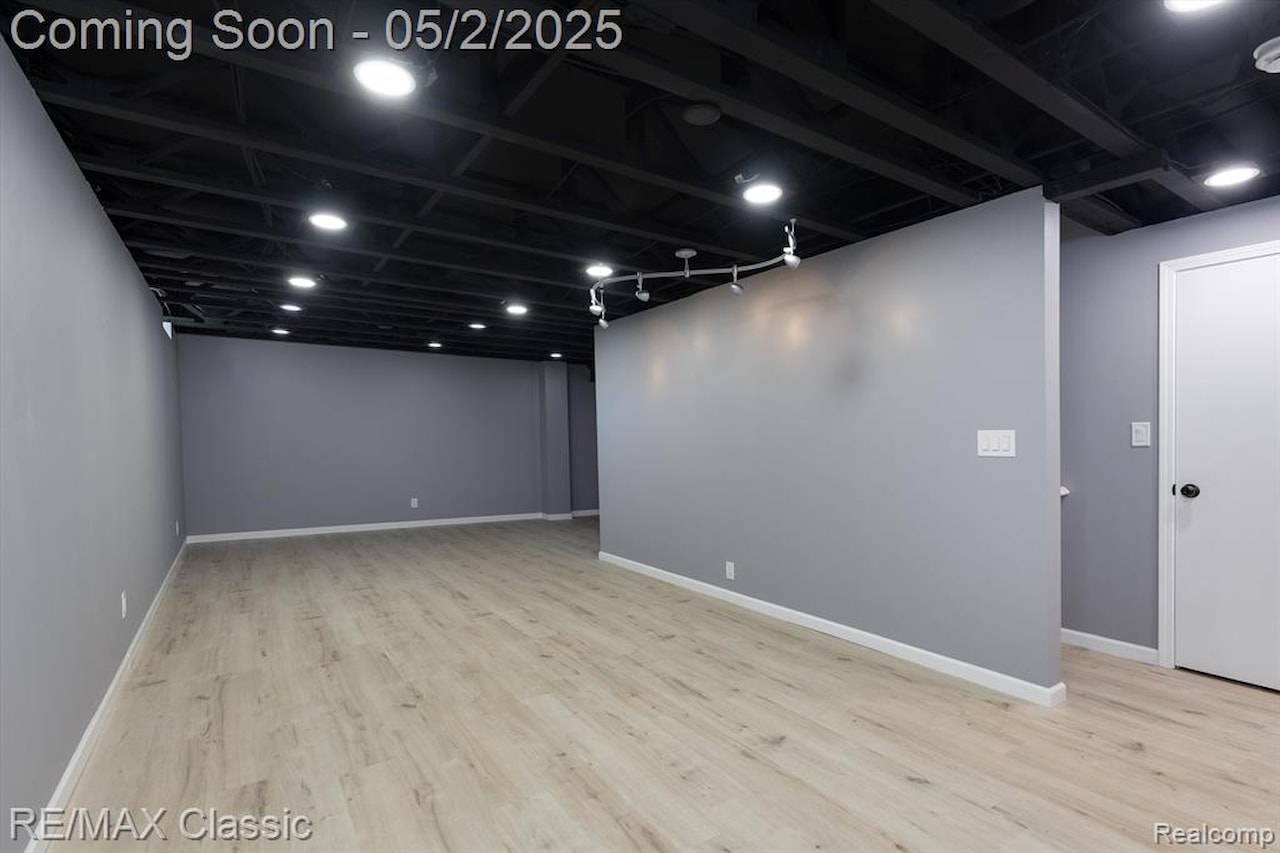 30701 Sandalwood Circle in Novi, MI Photo 30