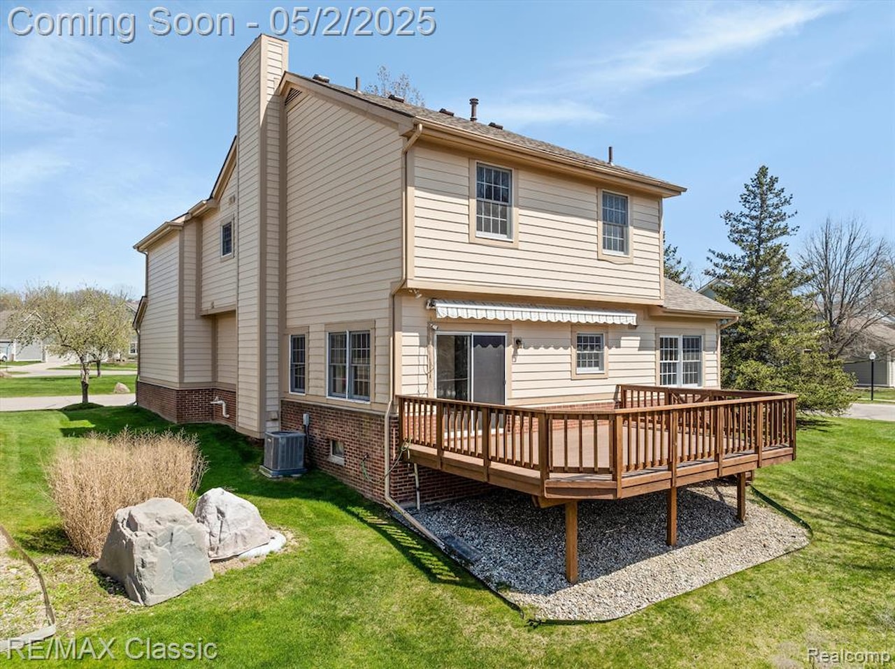 30701 Sandalwood Circle in Novi, MI Photo 38
