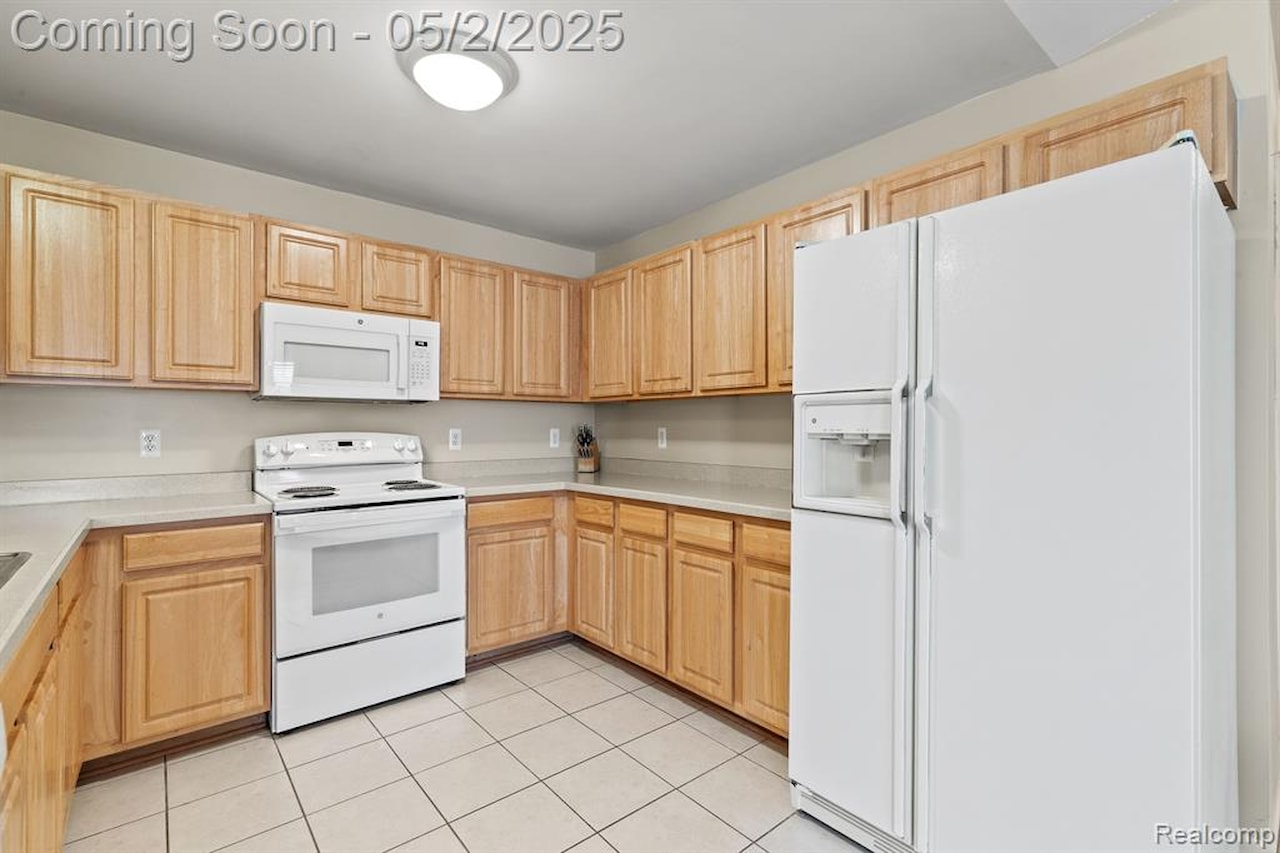 1635 Welland St in Howell, MI Photo 14