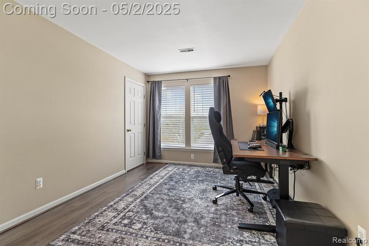 1635 Welland St in Howell, MI Photo 16