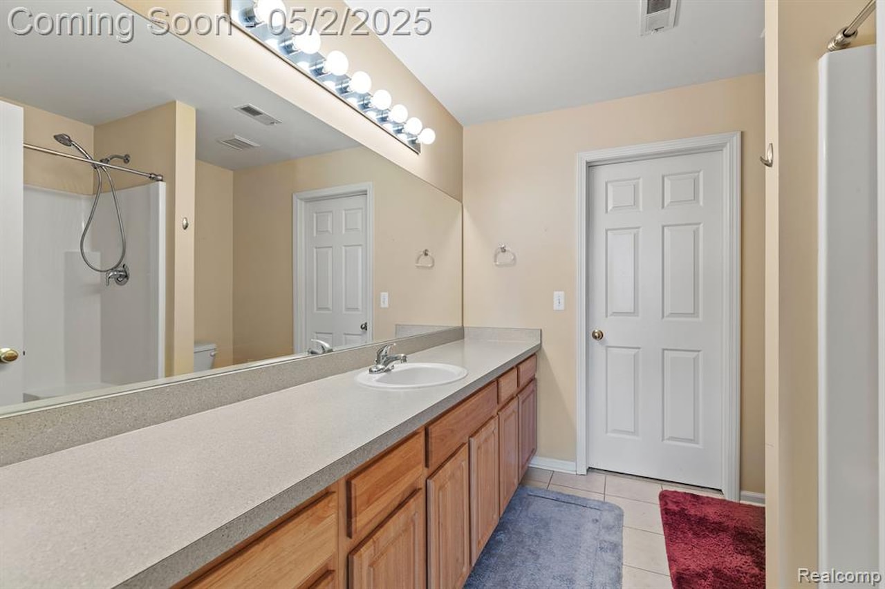 1635 Welland St in Howell, MI Photo 21