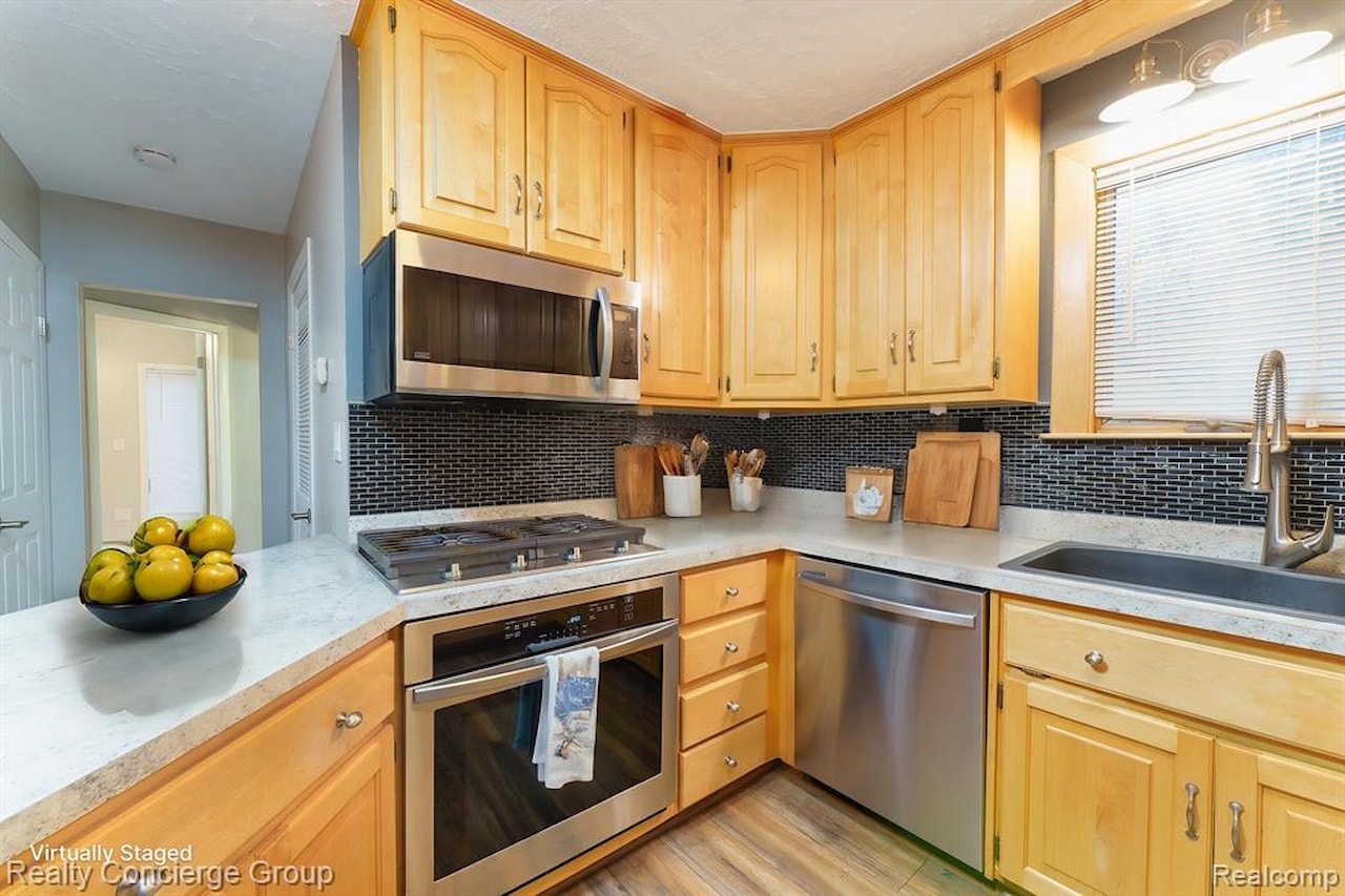 771 Hurley Dr in Marion Twp, MI Photo 17
