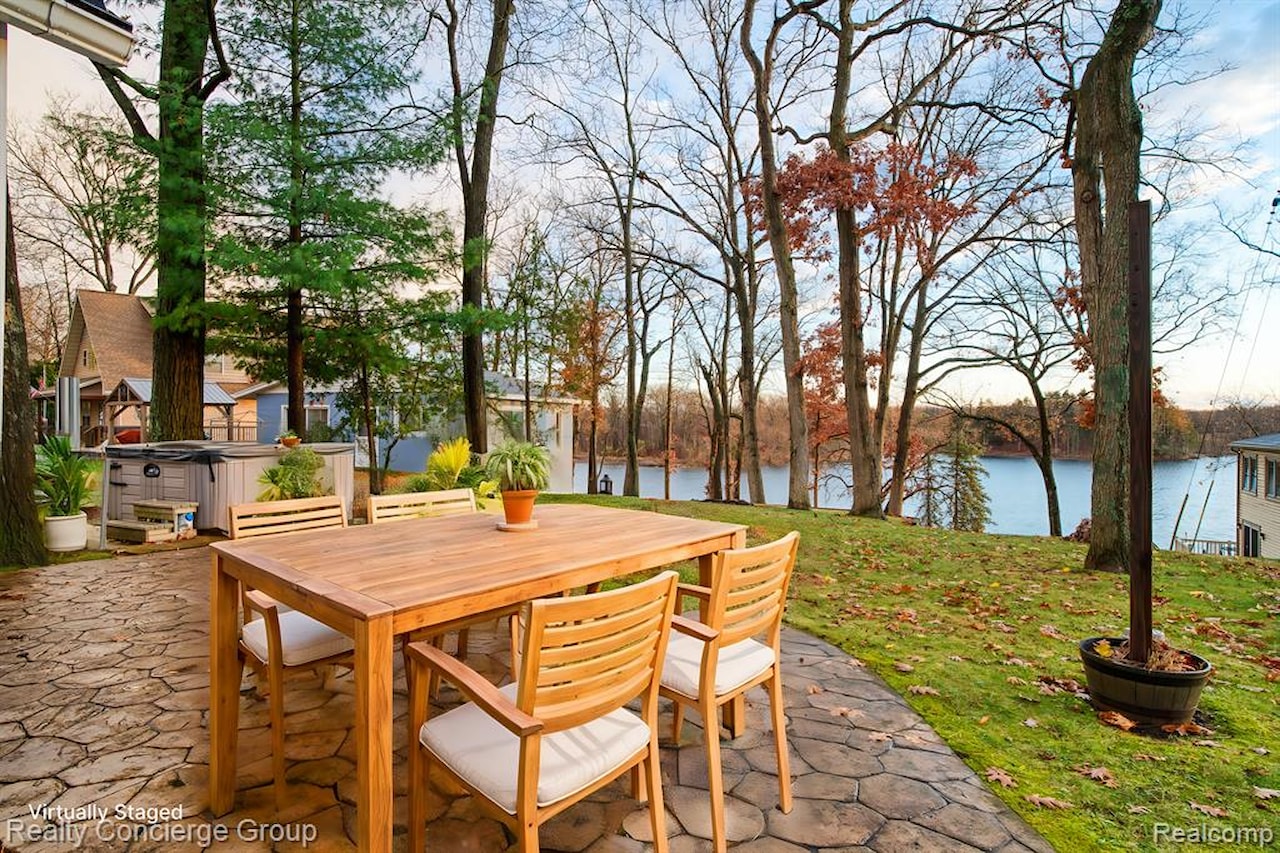 771 Hurley Dr in Marion Twp, MI Photo 8