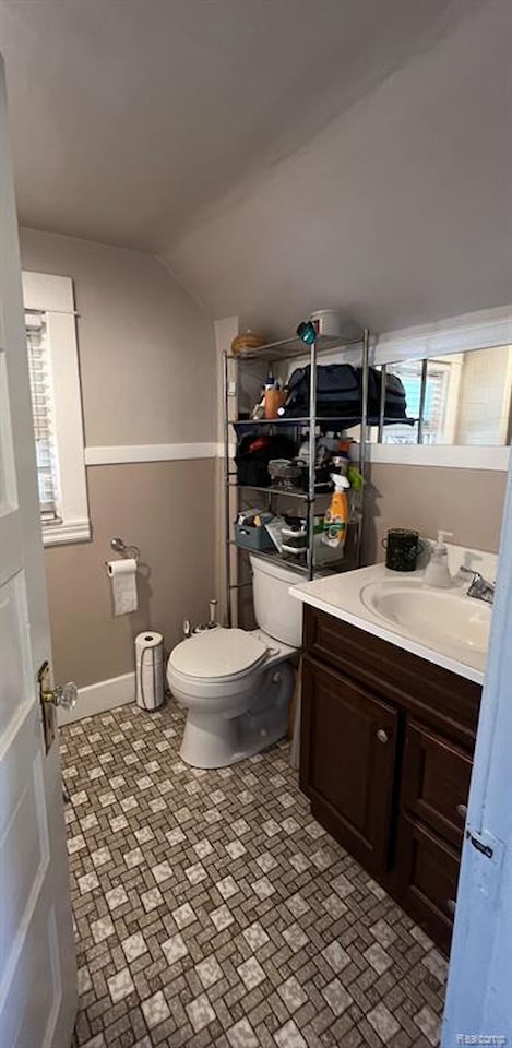1110 Oak St in Lansing, MI Photo 8
