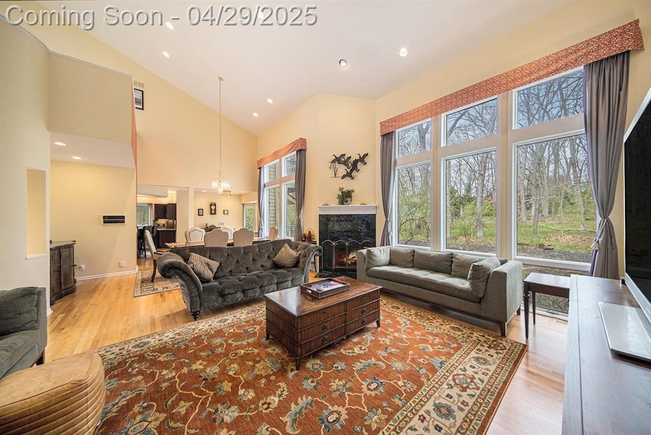 2925 Exmoor Rd in Ann Arbor, MI Photo 12