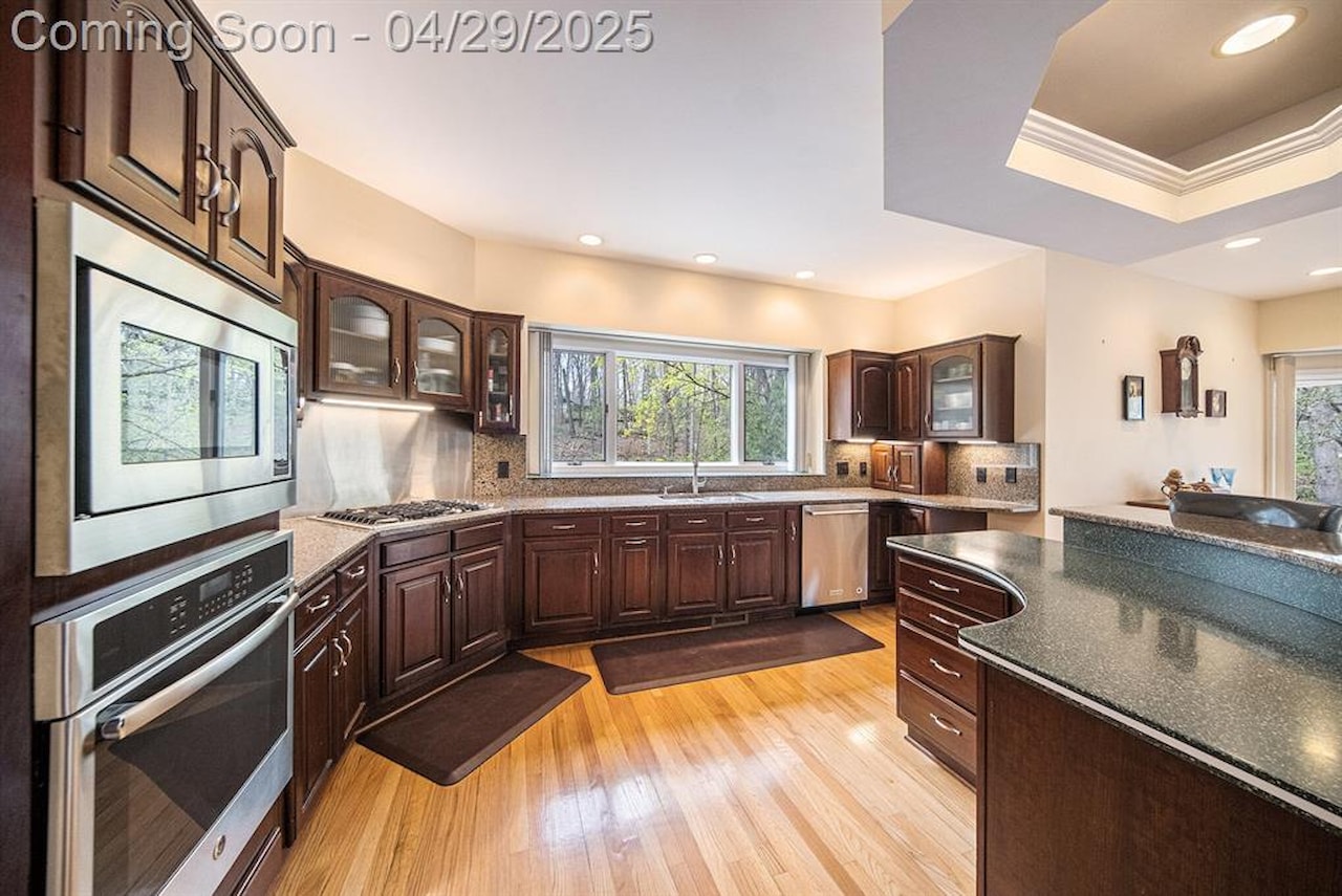 2925 Exmoor Rd in Ann Arbor, MI Photo 18