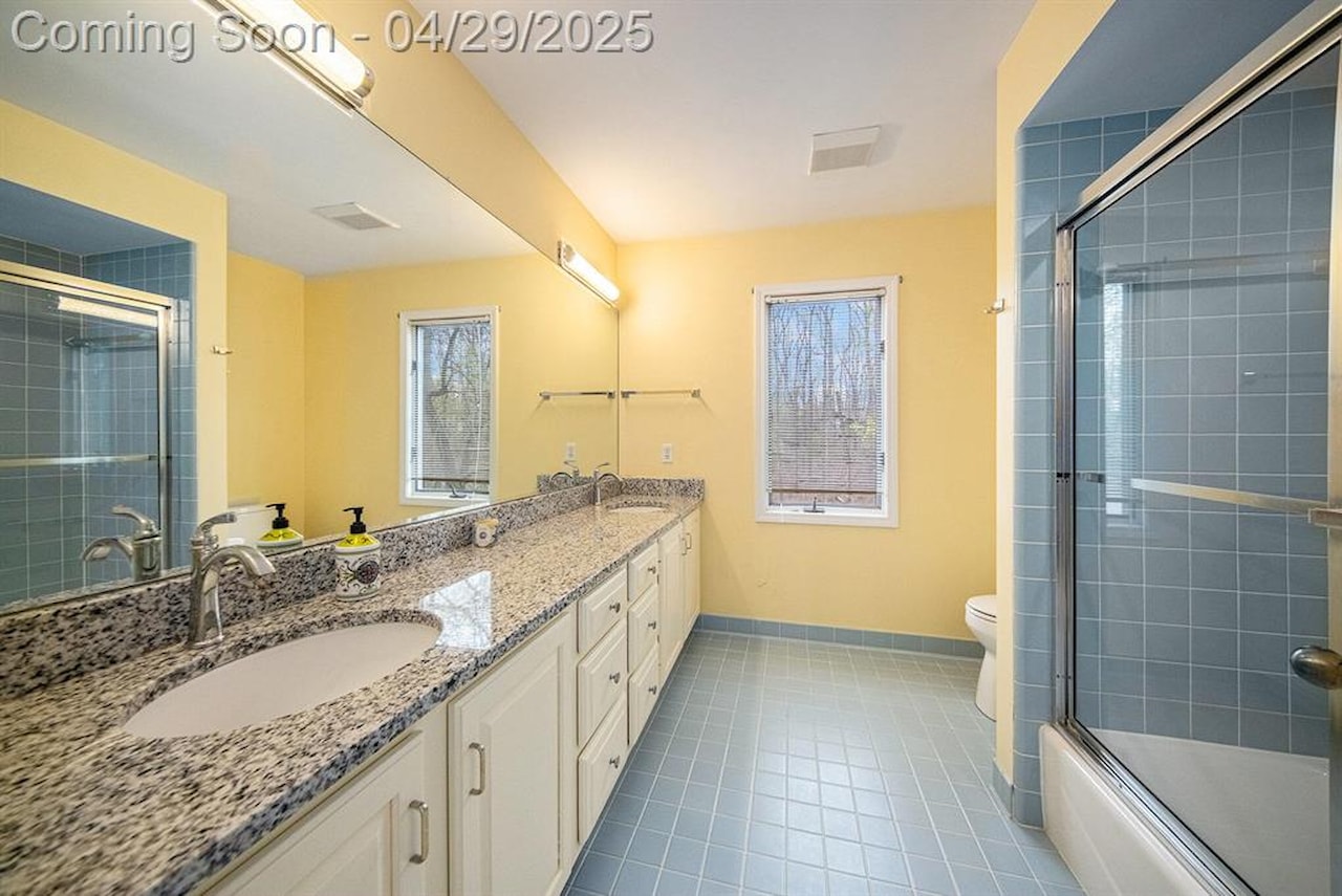 2925 Exmoor Rd in Ann Arbor, MI Photo 37