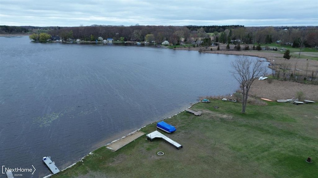 3760 Southwick Dr in Marion Twp, MI Photo 8