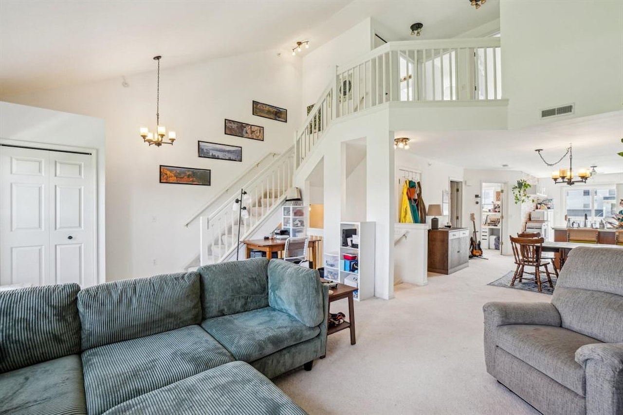 1870 Lindsay Ln in Ann Arbor, MI Photo 9