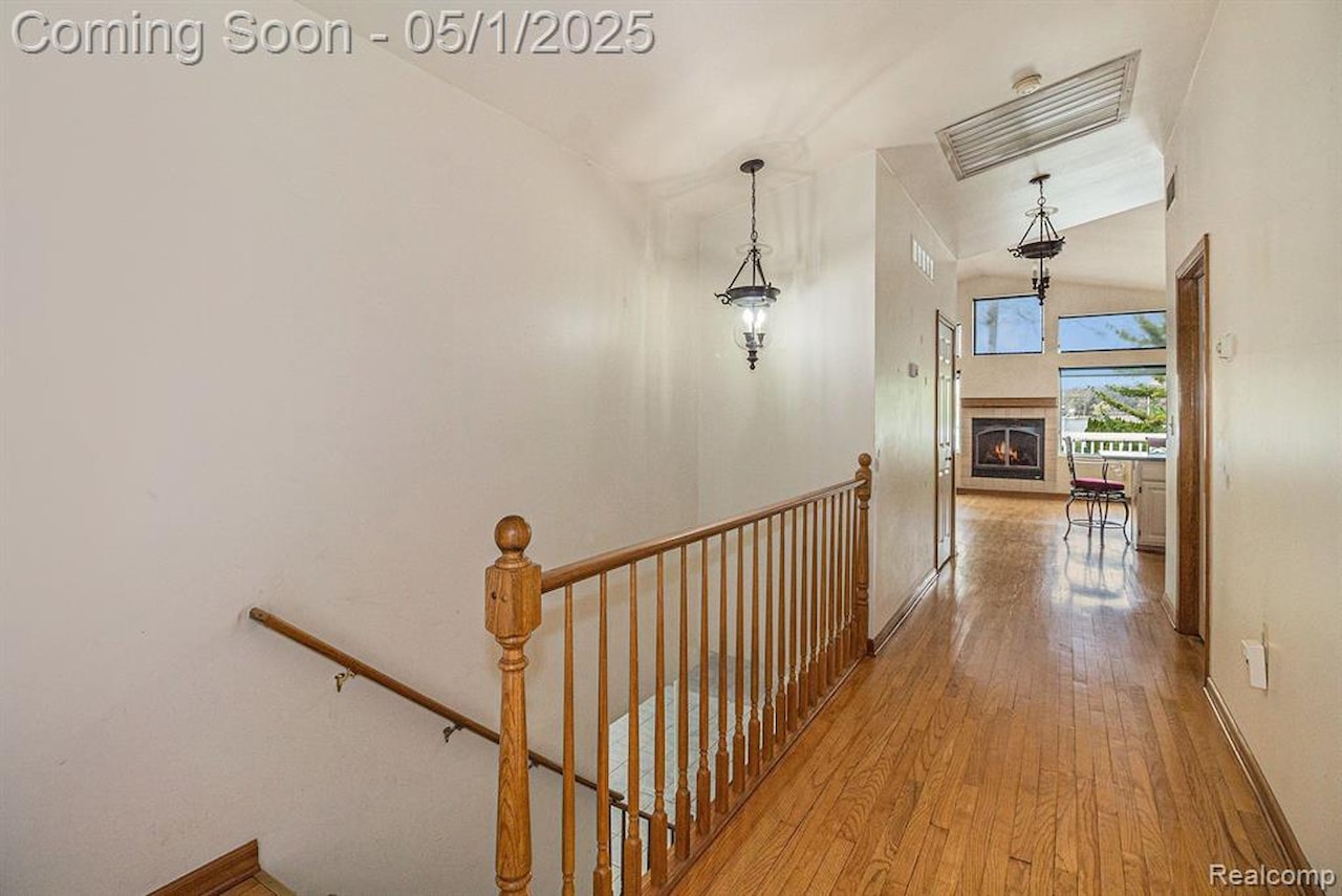 3836 Highcrest Dr in Genoa Twp, MI Photo 4