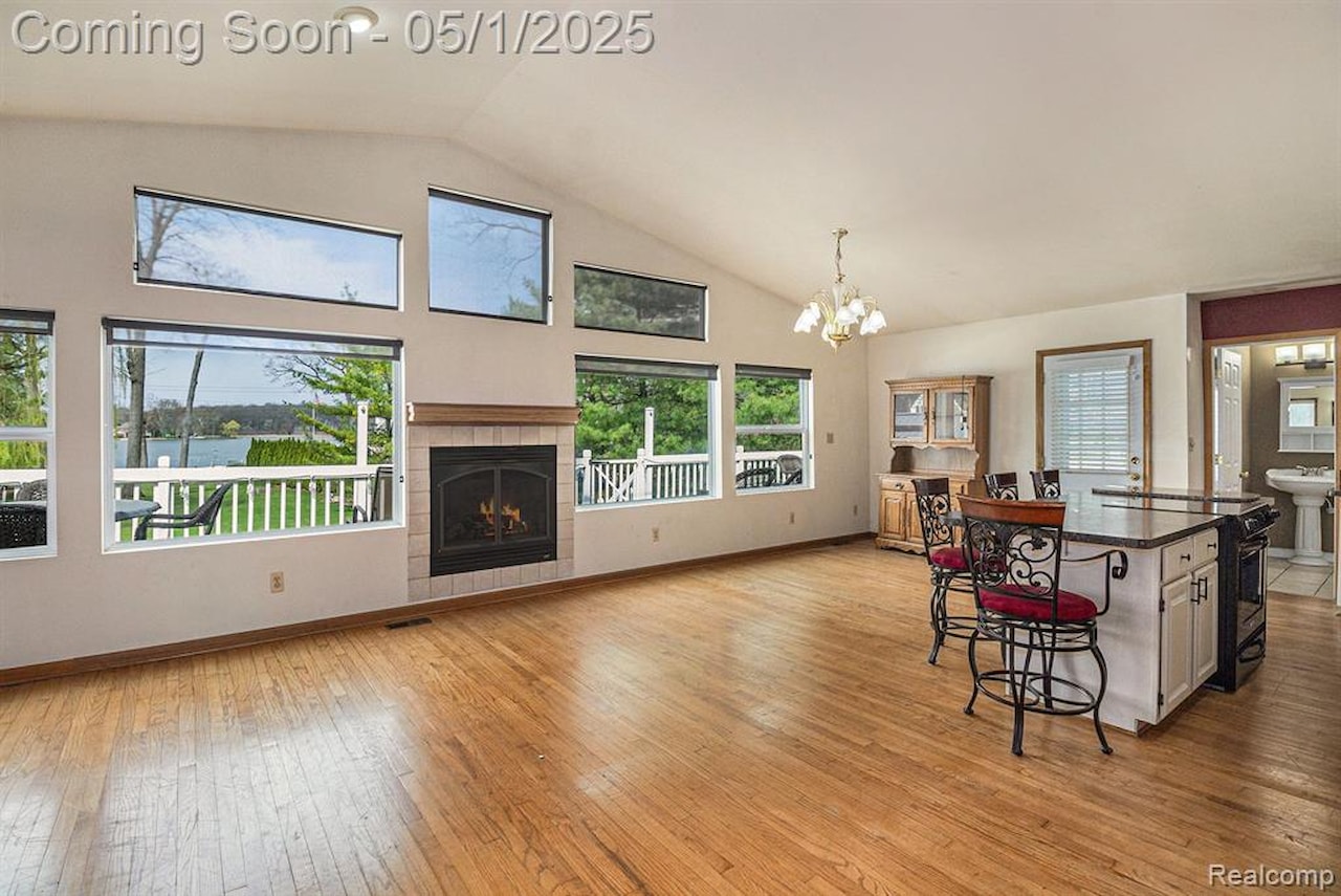 3836 Highcrest Dr in Genoa Twp, MI Photo 5