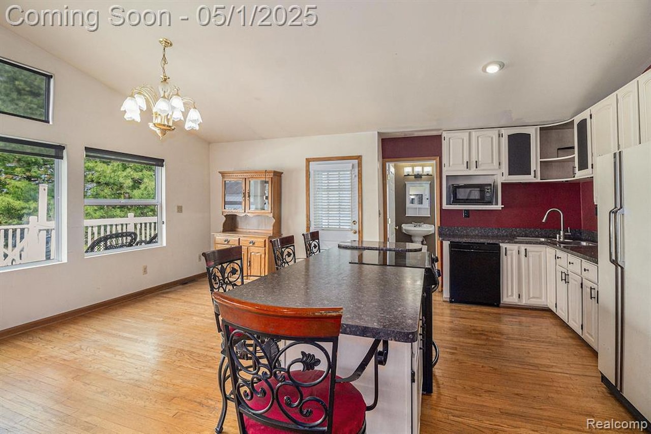 3836 Highcrest Dr in Genoa Twp, MI Photo 8
