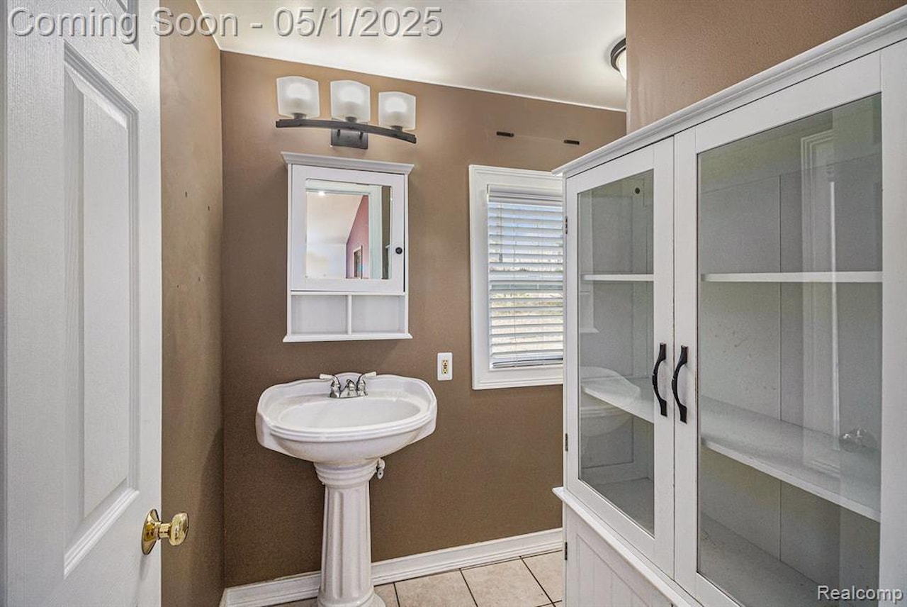 3836 Highcrest Dr in Genoa Twp, MI Photo 14
