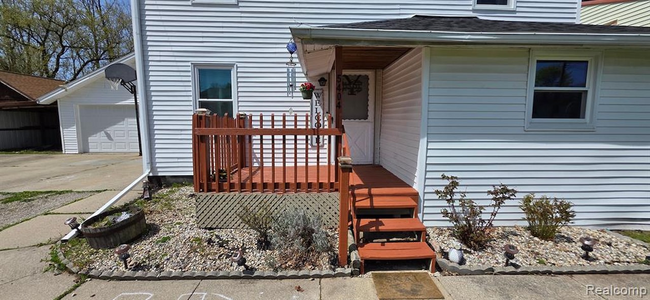 5404 Wexford Rd in Lansing, MI Photo 2