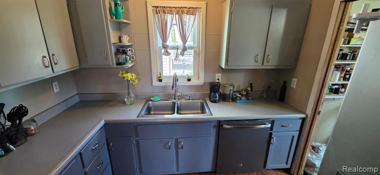 5404 Wexford Rd in Lansing, MI Photo 9