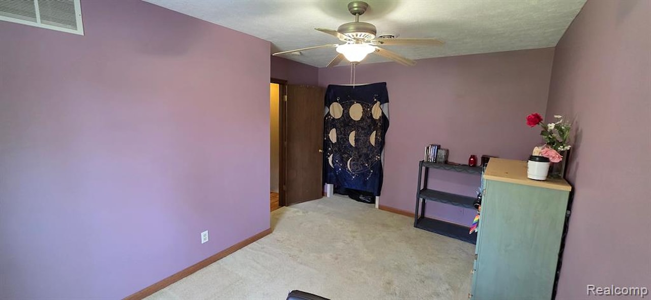 5404 Wexford Rd in Lansing, MI Photo 18