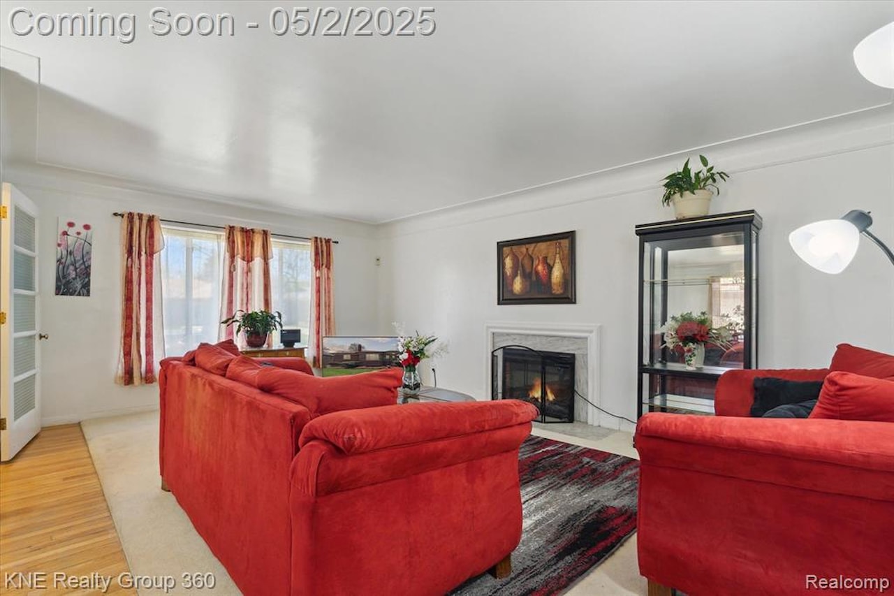 24091 Blackstone St in Oak Park, MI Photo 9