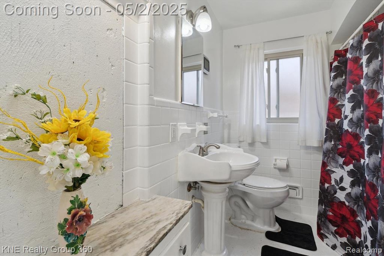 24091 Blackstone St in Oak Park, MI Photo 21