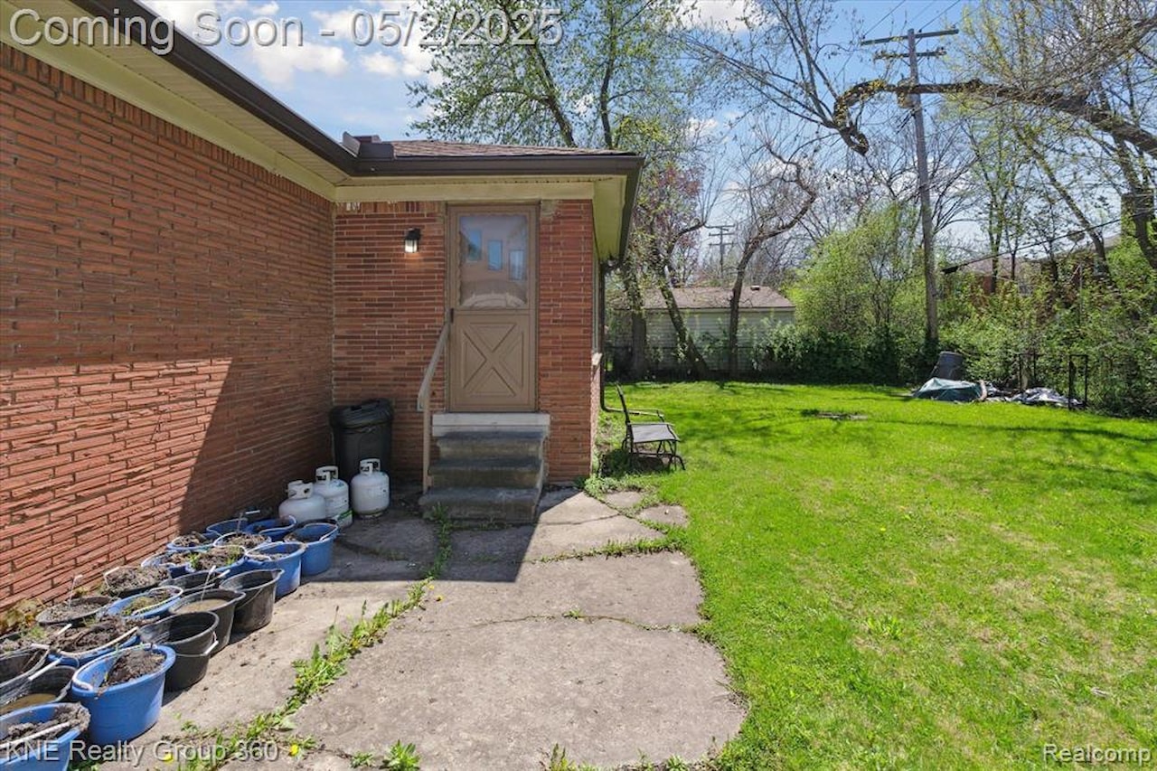 24091 Blackstone St in Oak Park, MI Photo 35