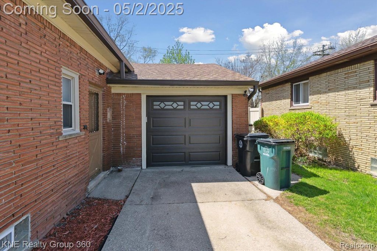 24091 Blackstone St in Oak Park, MI Photo 40