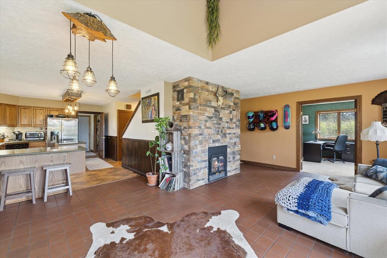 2929 E Frost Rd in Williamston, MI Photo 9