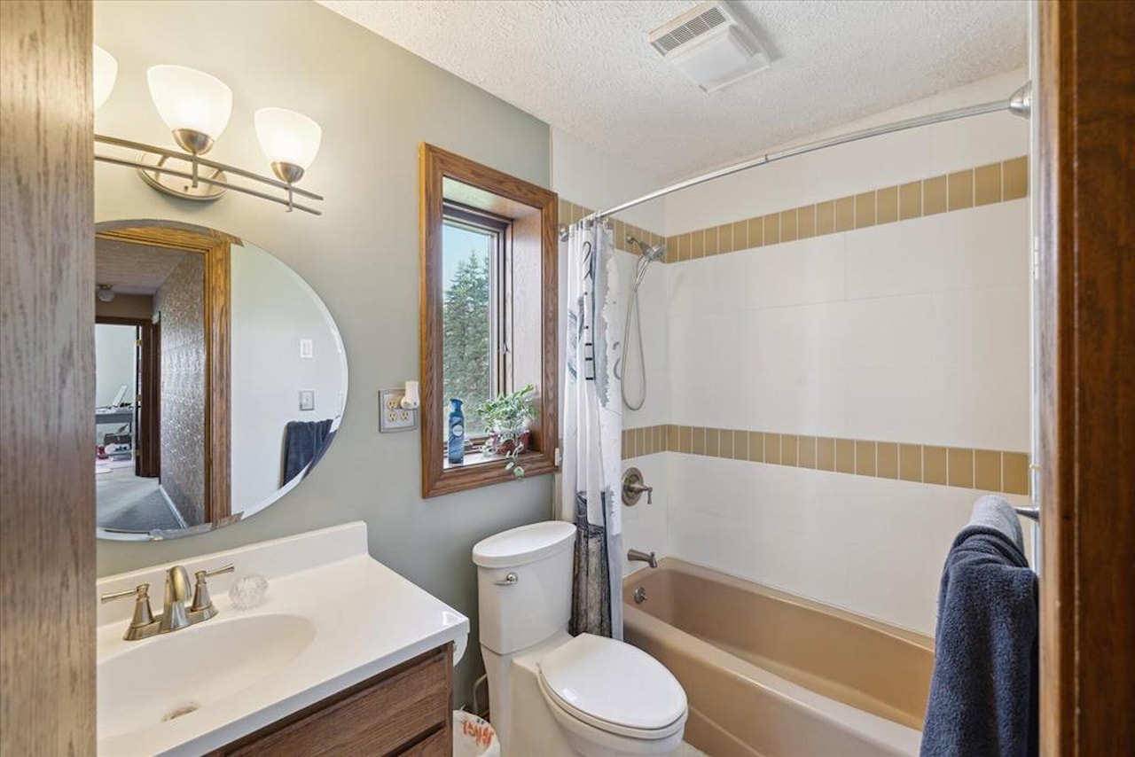 2929 E Frost Rd in Williamston, MI Photo 35