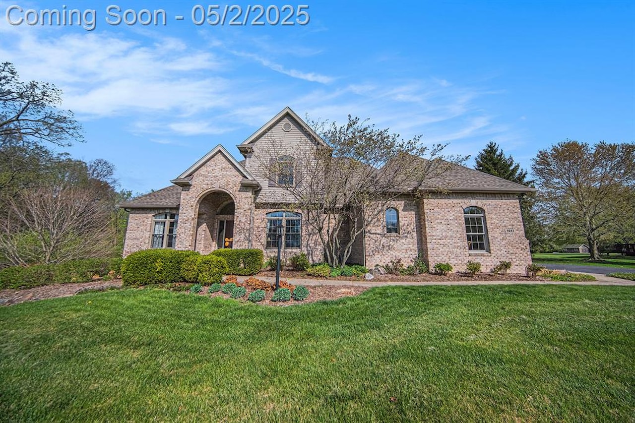9693 Woodbend in York Twp, MI