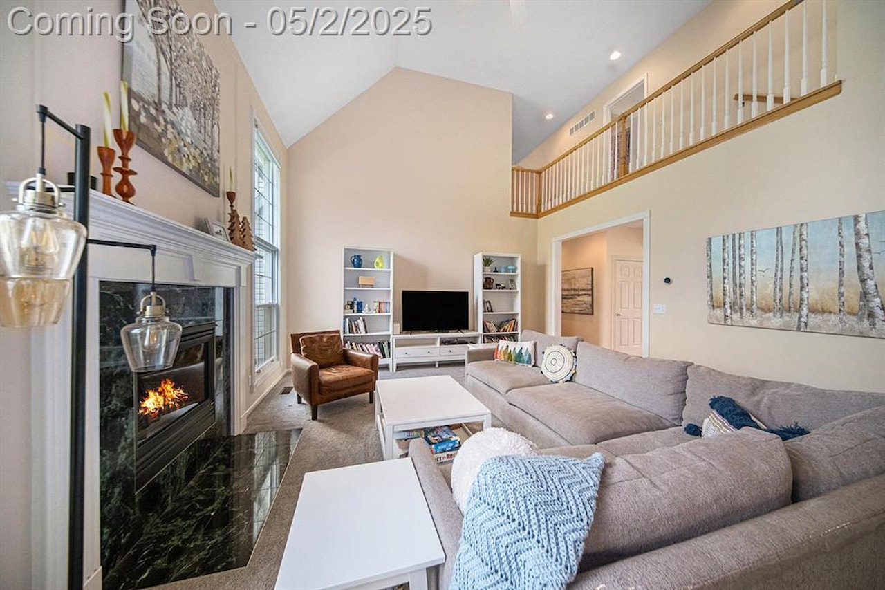 9693 Woodbend in York Twp, MI Photo 5