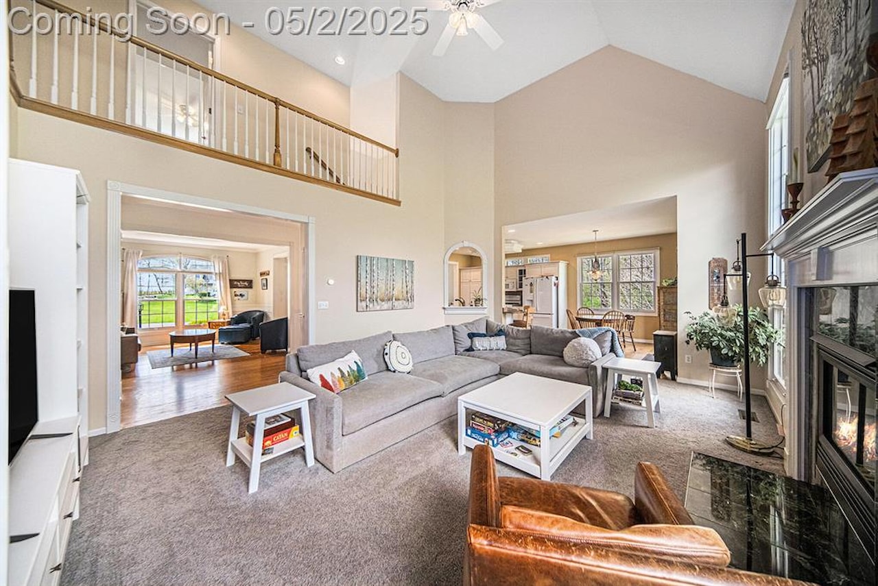 9693 Woodbend in York Twp, MI Photo 6