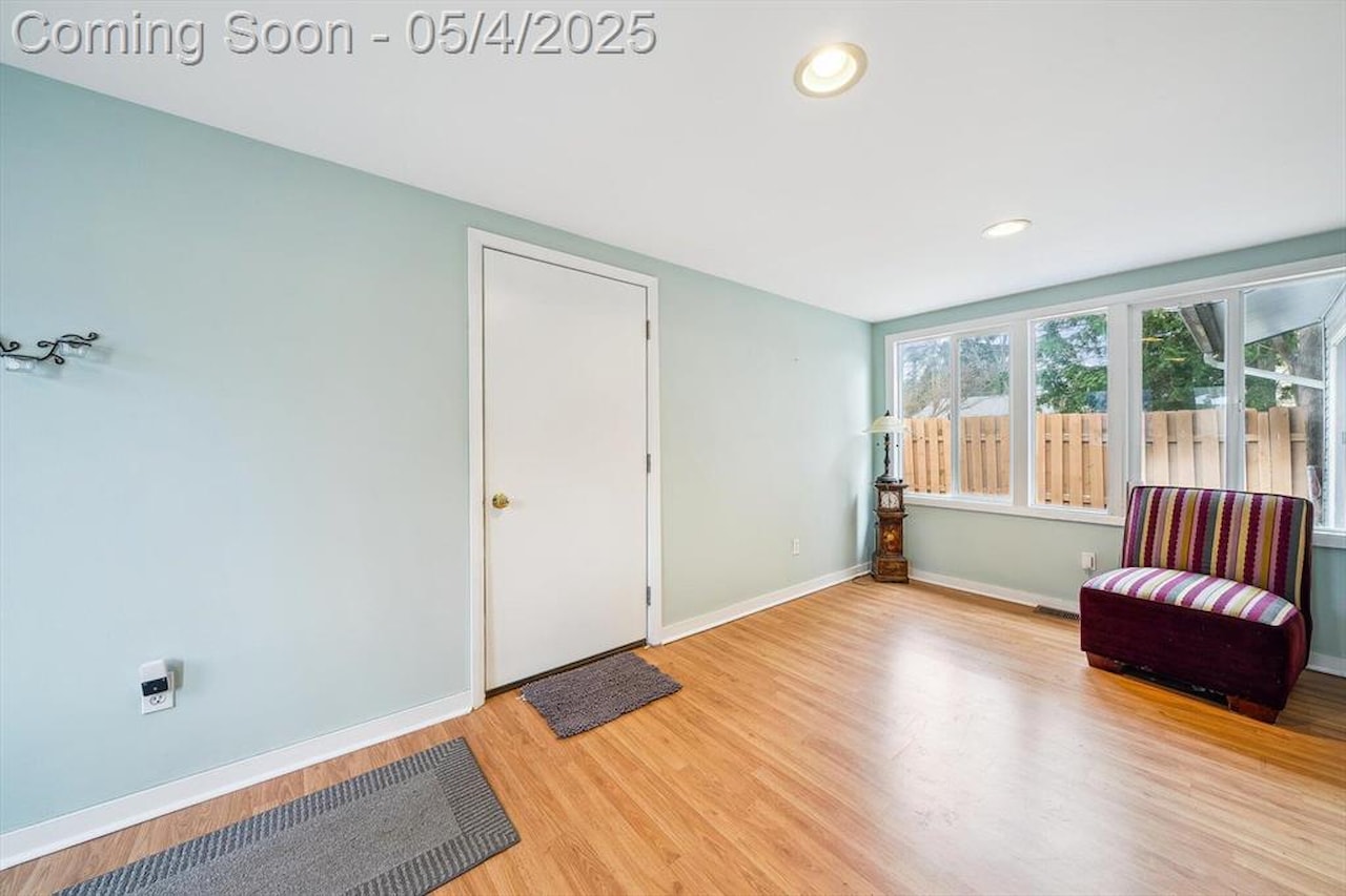 2996 Lakeview Dr in Ann Arbor, MI Photo 12