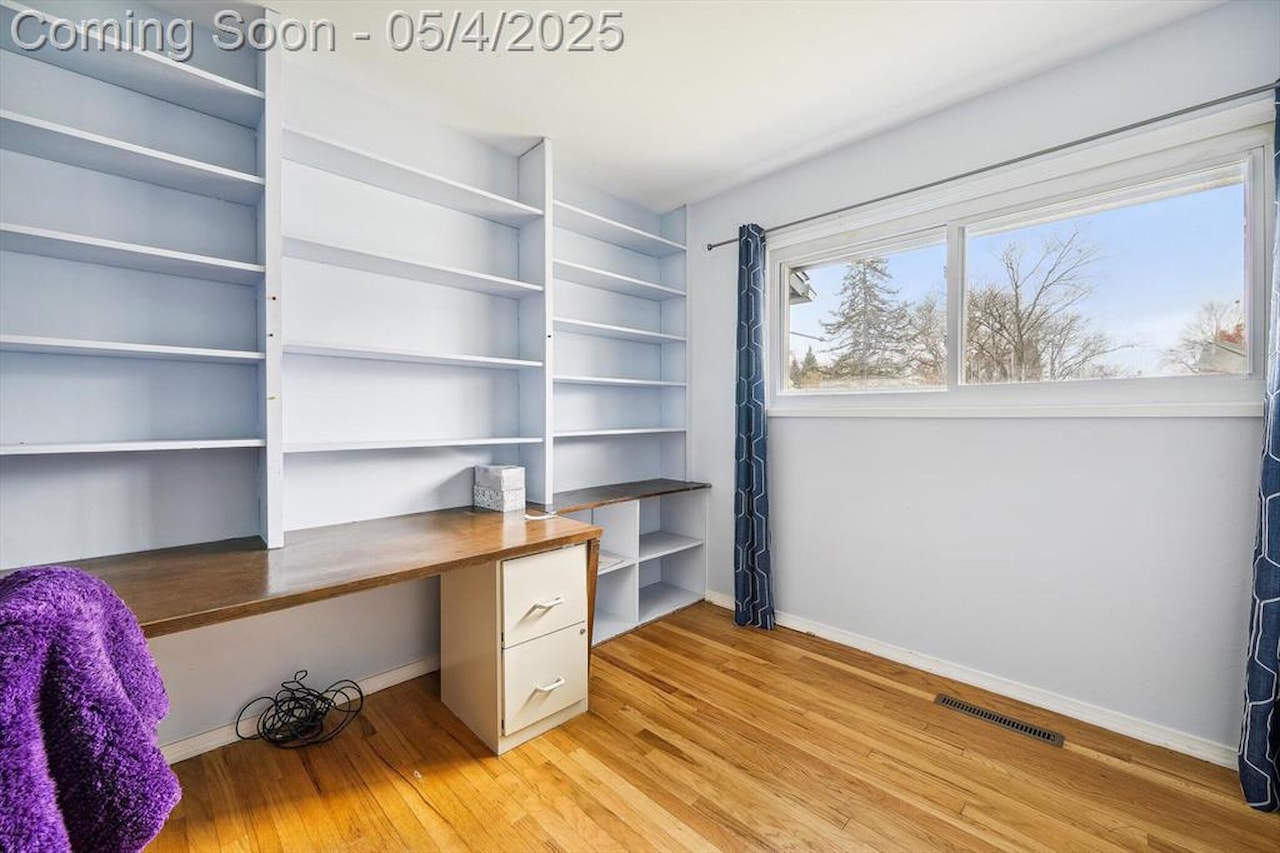 2996 Lakeview Dr in Ann Arbor, MI Photo 22