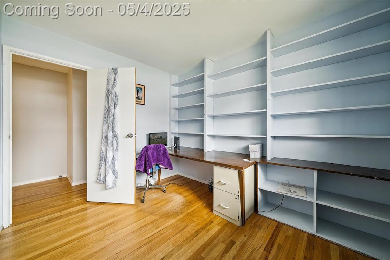 2996 Lakeview Dr in Ann Arbor, MI Photo 23
