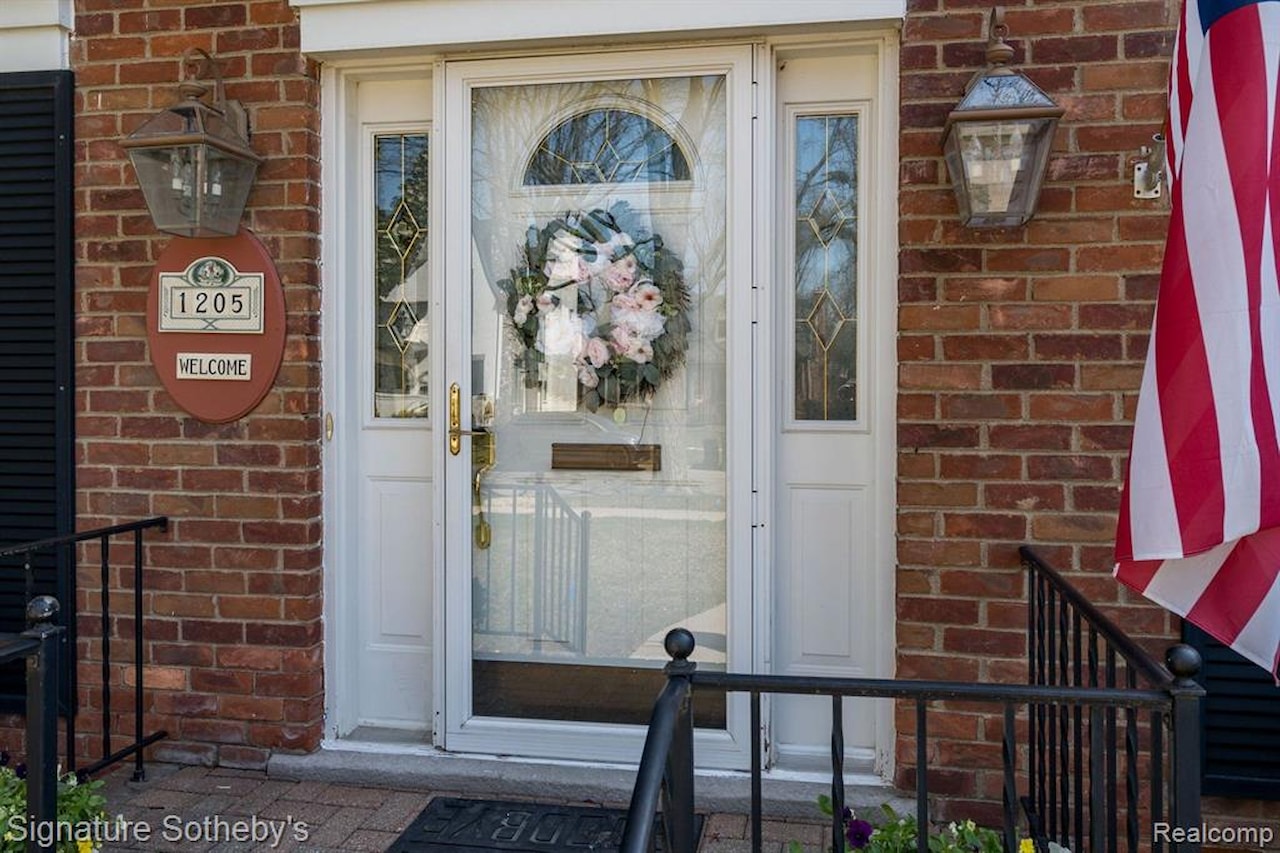 1205 S Bates St in Birmingham, MI Photo 3