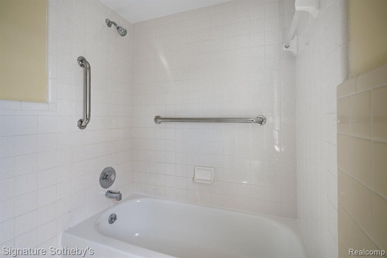 1205 S Bates St in Birmingham, MI Photo 24