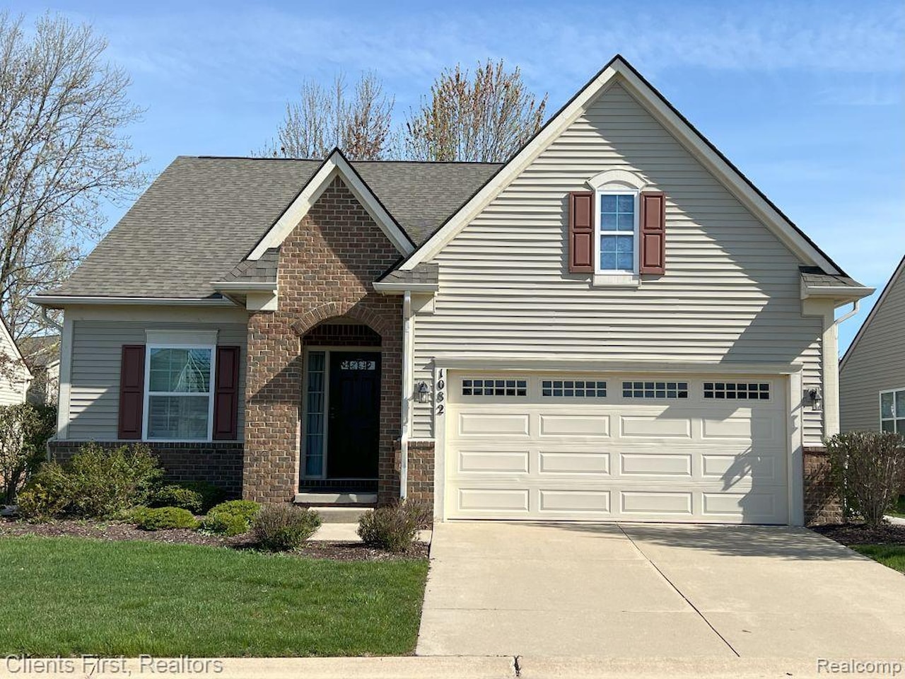 1082 Paddock Dr #78 in South Lyon, MI