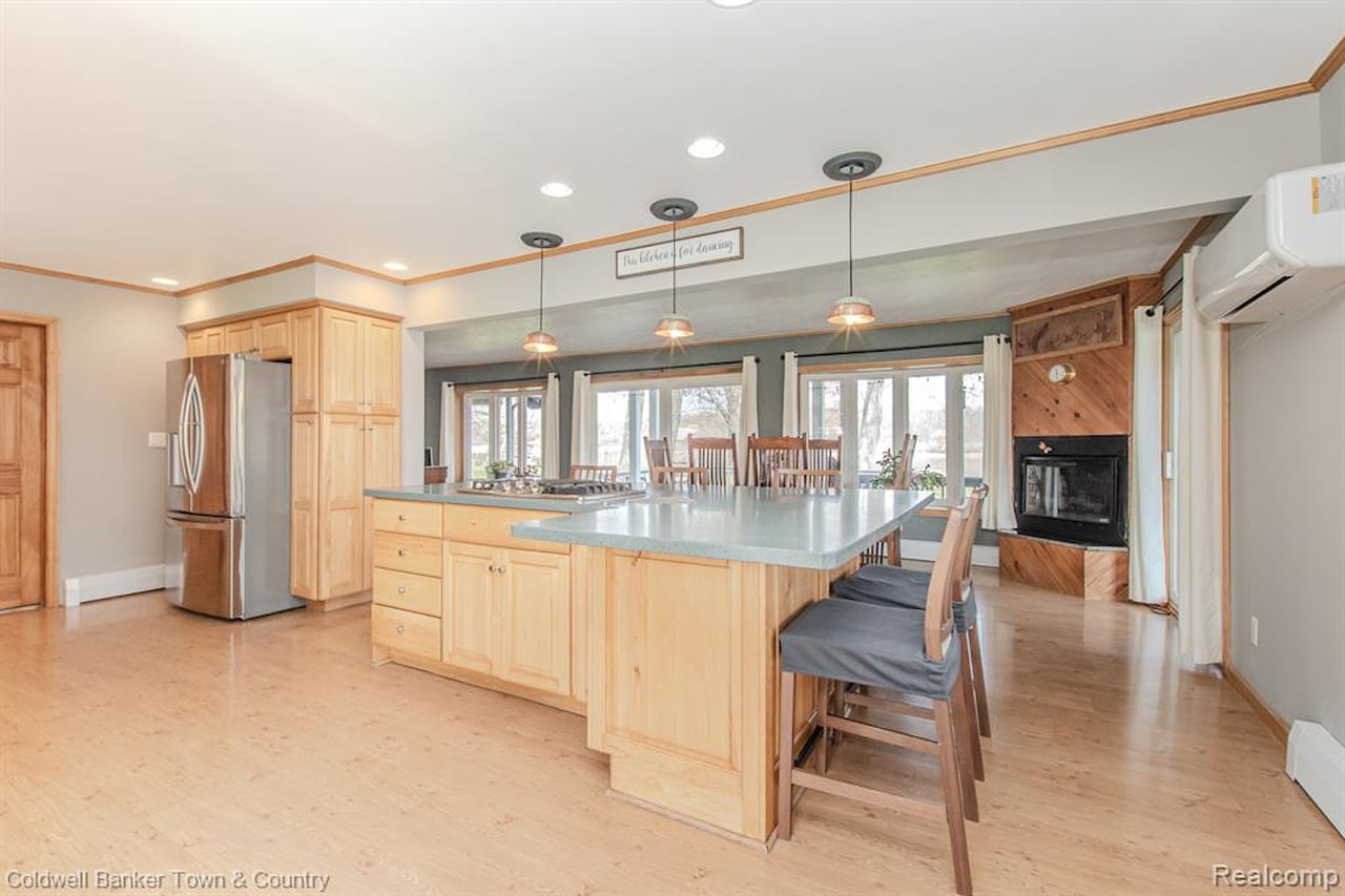 4405 Shoreview Ln in Hamburg Twp, MI Photo 13